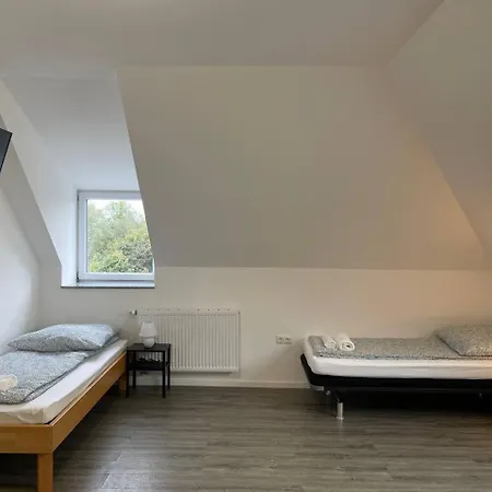 Two-bedroom Private With Parking In アパート *