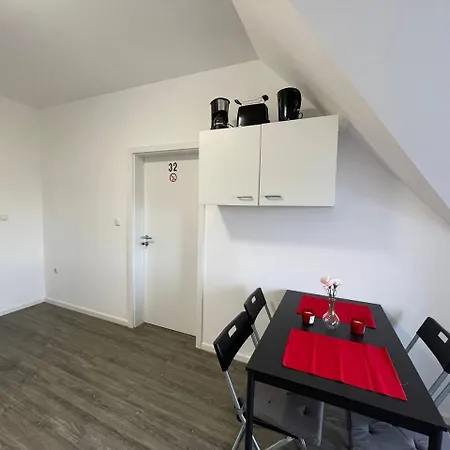 Two-bedroom Private With Parking In ヴェッセリンク