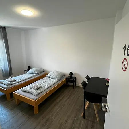 Two-bedroom Private With Parking In ヴェッセリンク