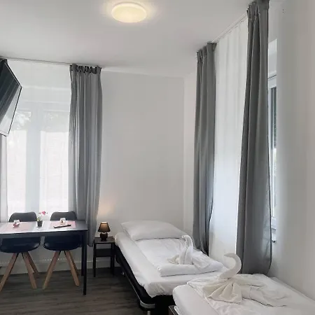 アパート Two-bedroom Private With Parking In *