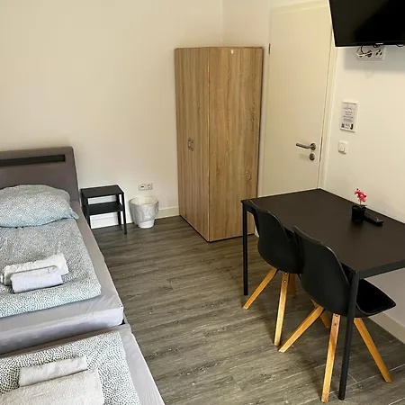 Two-bedroom Private With Parking In ヴェッセリンク