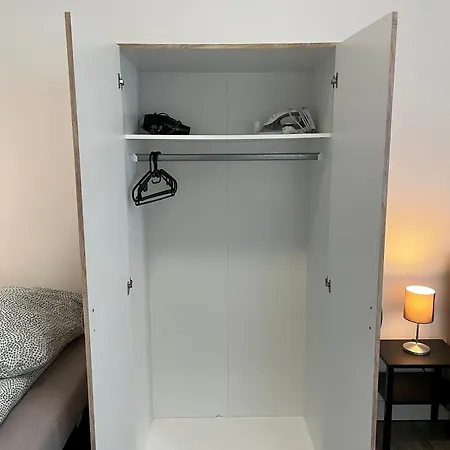 Two-bedroom Private With Parking In * ヴェッセリンク