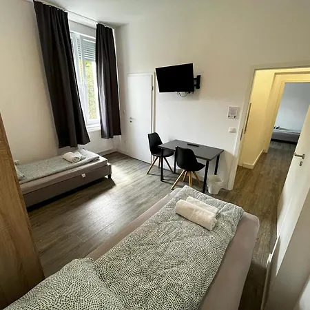 Two-bedroom Private With Parking In アパート *