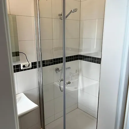 Two-bedroom Private With Parking In * ヴェッセリンク