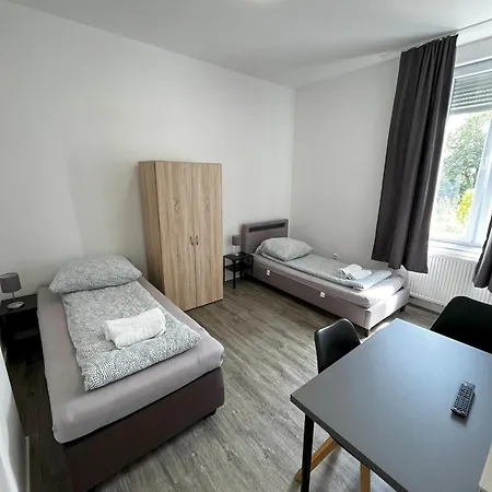 Two-bedroom Private With Parking In ヴェッセリンク